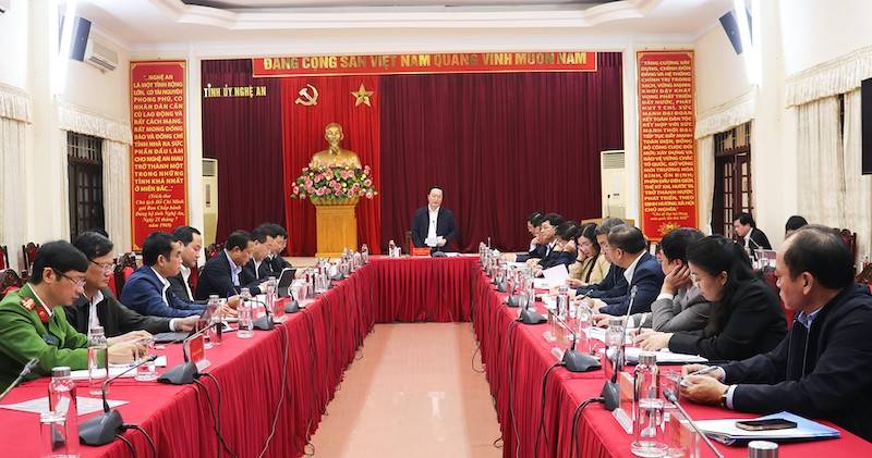 Ông Nguyễn Đức Trung - Bí thư Tỉnh ủy, Trưởng Ban Chỉ đạo Cải cách hành chính (CCHC) tỉnh Nghệ An chủ trì Hội nghị đánh giá kết quả công tác năm 2024, triển khai các nhiệm vụ trọng tâm năm 2025…