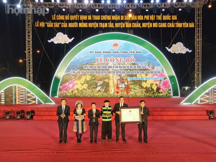 Trạm Tấu vươn mình 