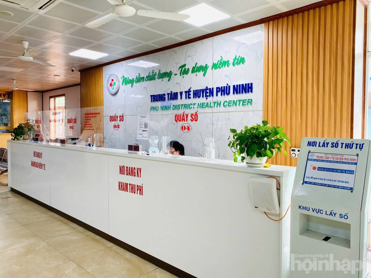 Trung tâm Y tế huyện Phù Ninh: Hành trình xây dựng mô hình y tế xanh – sạch – đẹp