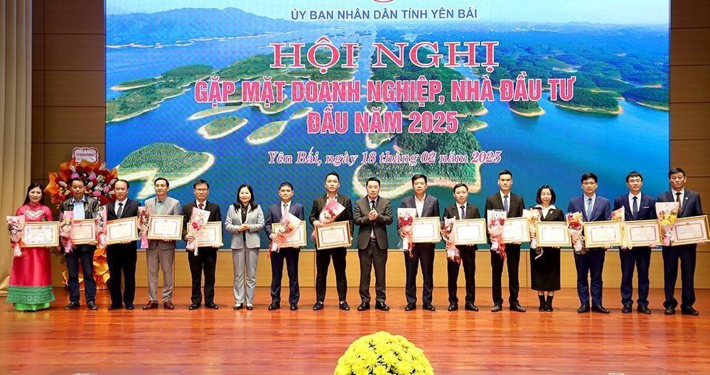 Yên Bái: 170 doanh nghiệp, hợp tác xã, nhà đầu tư tham dự Hội nghị gặp mặt đầu năm 2025