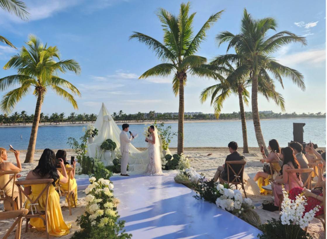 Dream Dragon Resort – Biểu tượng nghỉ dưỡng đẳng cấp, vinh danh trong Top 10 khu nghỉ dưỡng tốt nhất 2024