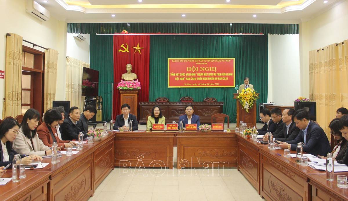 Toàn cảnh hội nghị.