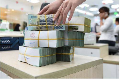 Lãi suất ngân hàng ngày 24/5/2025: 8 ngân hàng vượt mốc 6%