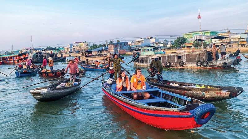 Du lịch đường sông sẽ được TP Cần Thơ chú trọng đầu tư phát triển trong năm 2025. Ảnh: KIỀU MAI
