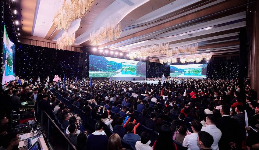  Sự kiện thu hút 2.000 chuyên viên kinh doanh bất động sản