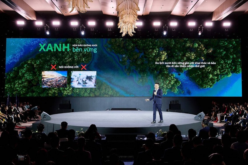  Ông Nguyễn Đình Vĩnh, Giám đốc kinh doanh Sun Property chia sẻ thông tin dự án Thành phố Vịnh trung tâm Xanh Island