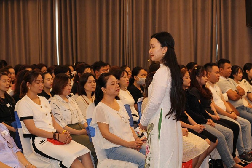 Chị Tuệ An và đội ngũ Happy Academy đã giúp đỡ hàng chục nghìn người đối mặt và vượt qua khó khăn để có được hạnh phúc tự thân bằng cách làm chủ chính mình.