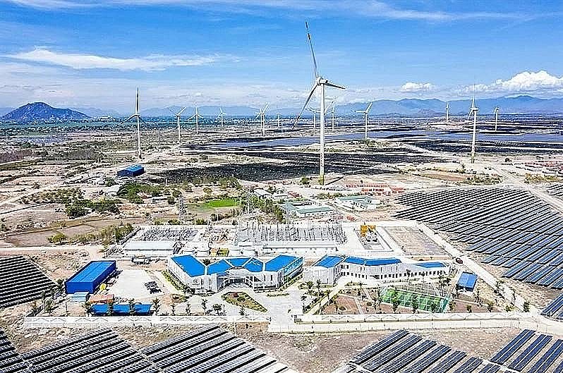 Chính phủ đã chỉ đạo các Bộ, ngành ban hành nhiều chính sách, giải pháp cụ thể nhằm khuyến khích phát triển năng lượng tái tạo. (Nguồn: VIR)