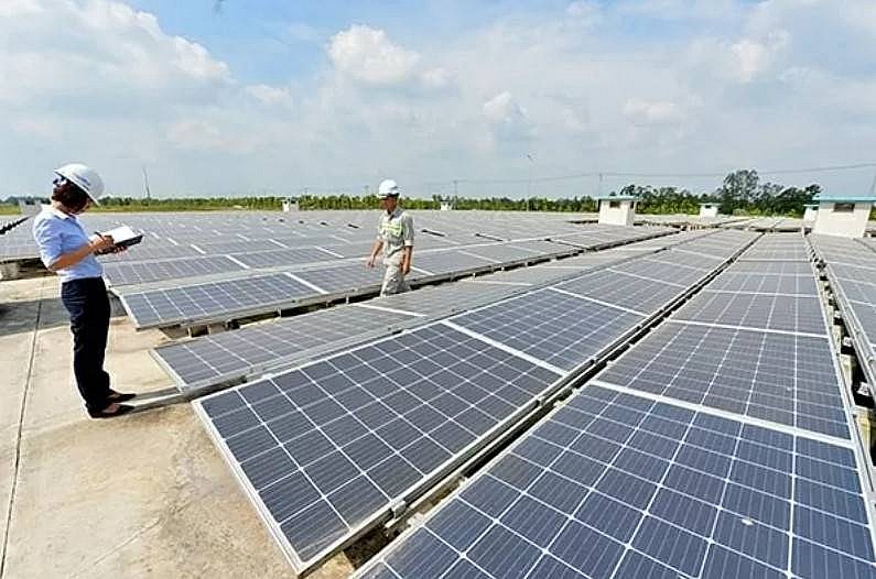 Hoàn thiện chính sách giá điện năng lượng tái tạo tạo động lực cho thị trường năng lượng xanh