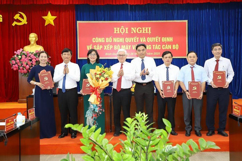 Bình Dương thành lập 6 Sở, bổ nhiệm cán bộ chủ chốt