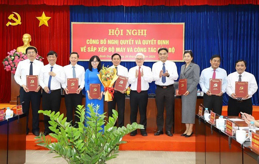 Bình Dương thành lập 6 Sở, bổ nhiệm cán bộ chủ chốt