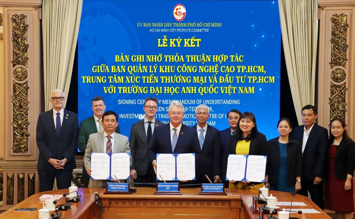 Lễ ký kết hợp tác xây dựng mô hình Trung tâm Đào tạo Kỹ năng Công nghệ cao đạt tiêu chuẩn quốc tế. 