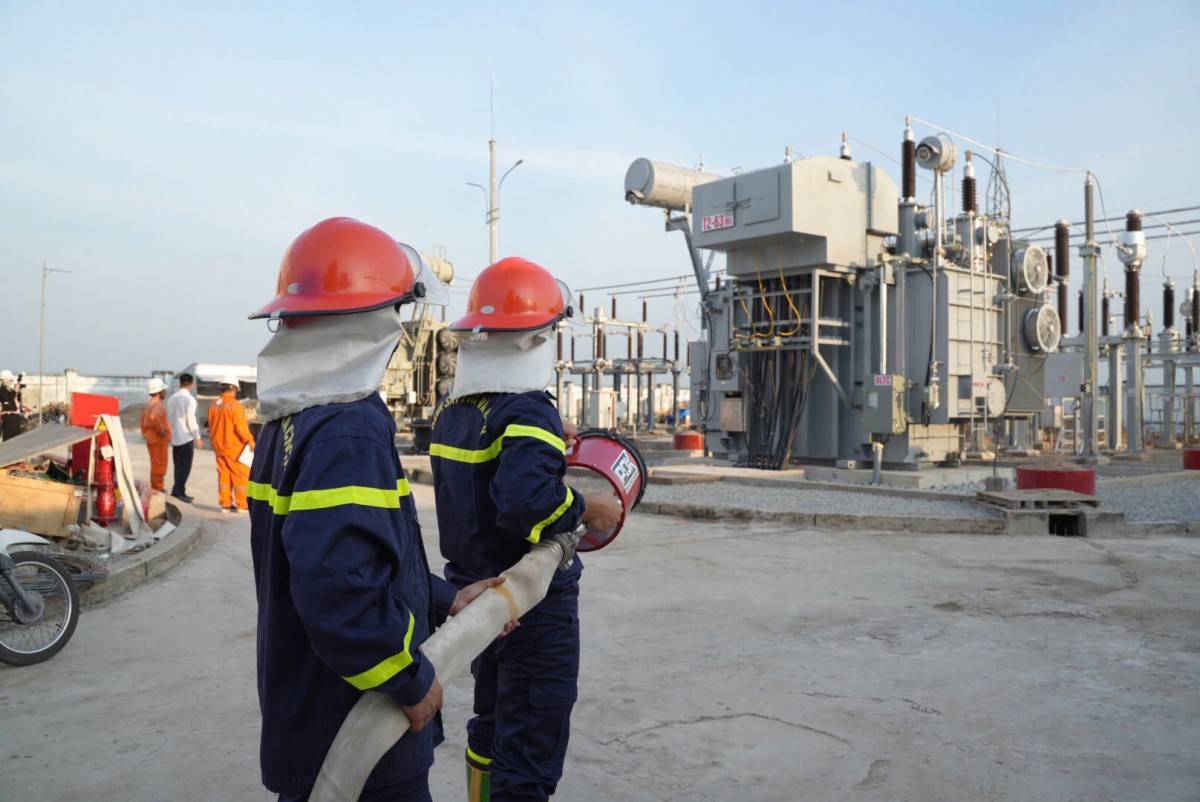 Đóng điện hàng loạt công trình lưới điện điện 110kV tại các tỉnh phía Nam Đóng điện hàng loạt công trình lưới điện điện 110kV tại các tỉnh phía Nam