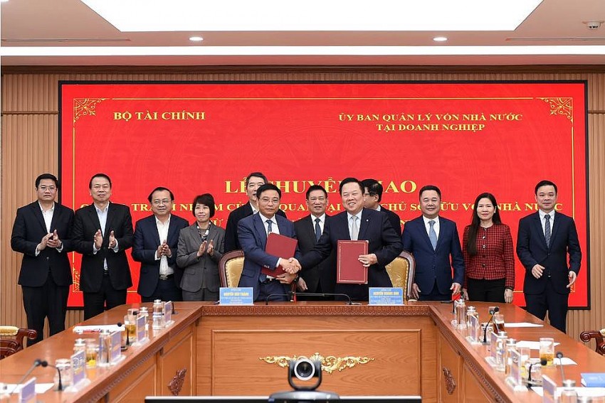 Ký kết, chuyển giao 18 tập đoàn, tổng công ty về Bộ Tài chính