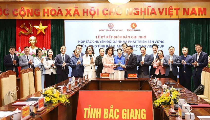 Bắc Giang và Tập đoàn Vingroup ký kết biên bản ghi nhớ, hợp tác về chuyển đổi xanh