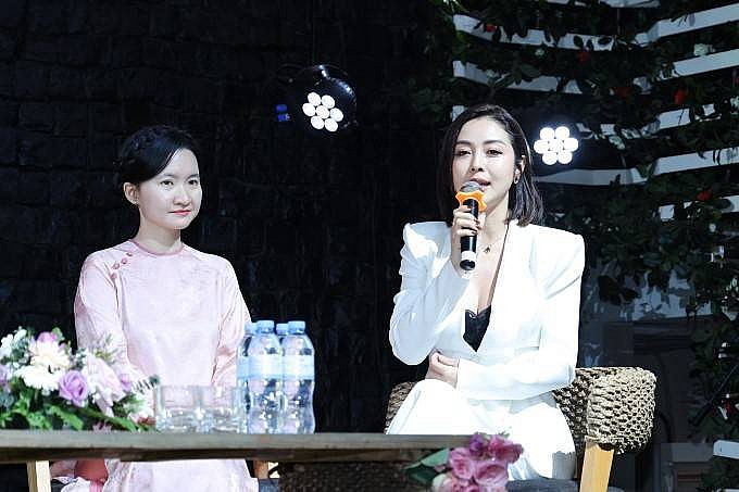 Hoa hậu Jenifer Phạm chia sẻ  Minishow “Hoa Hồng Kể Chuyện” – Khi những đóa hồng cất lời