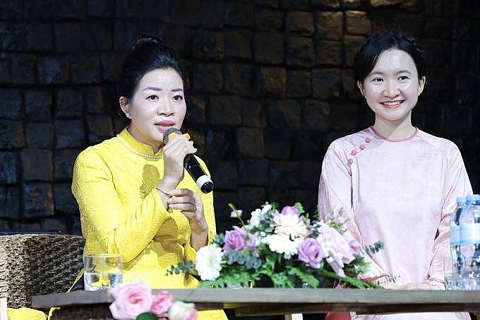 TS Bá Thị Châm tự nhận mình là một nhà khoa học bình dị, động lực lớn nhất của chị chính là niềm đam mê bất tận với khoa học Minishow “Hoa Hồng Kể Chuyện” – Khi những đóa hồng cất lời