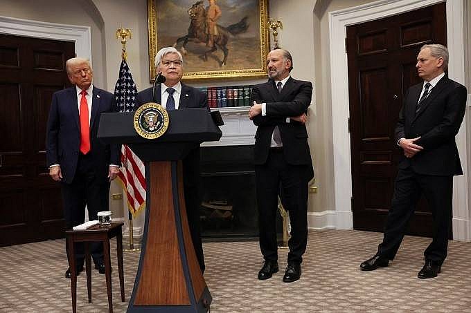 Chủ tịch kiêm CEO TSMC C.C. Wei tại Nhà Trắng, ngày 3/3. Ảnh: Reuters   Chủ tịch kiêm CEO TSMC C.C. Wei tại Nhà Trắng, ngày 3/3. Ảnh: Reuters