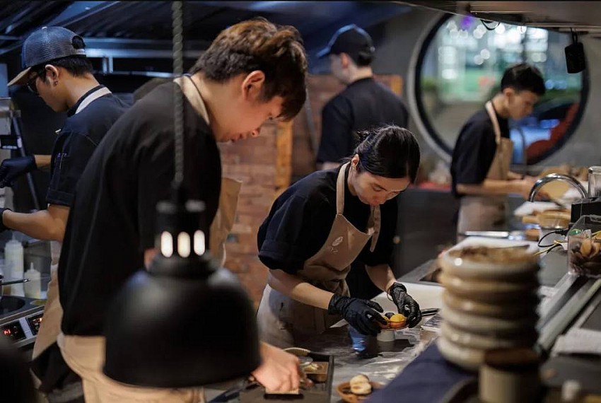 Doanh nhân Chris Fong, Nhà sáng lập Oryz Saigon: Tình yêu và sự sáng tạo không ngừng ẩm thực Việt Nam