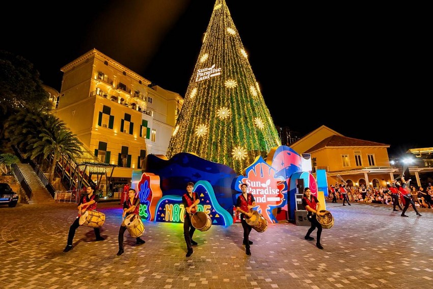  Một số mô hình chợ đêm như chợ đêm Vui Phết (Phú Quốc) được đầu tư quy mô thu hút đông đảo khách du lịch