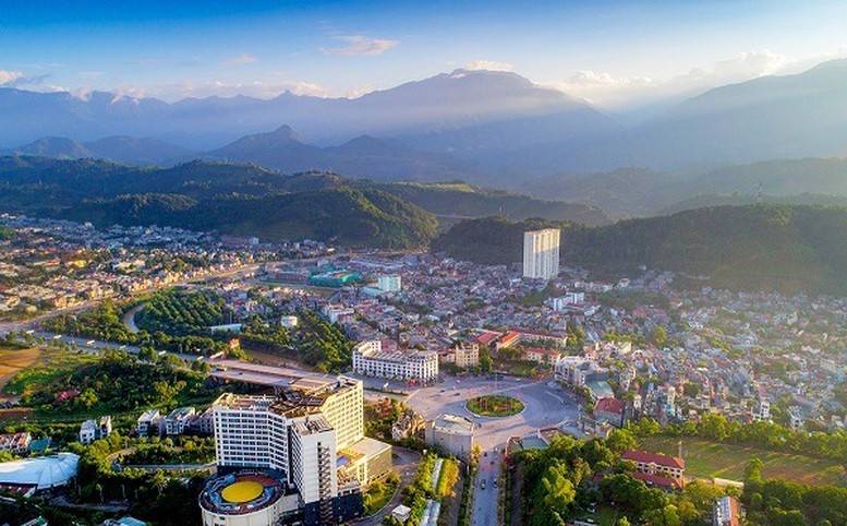Lào Cai đề ra 5 giải pháp để đạt mục tiêu tăng trưởng trên 10% Lào Cai đề ra 5 giải pháp để đạt mục tiêu tăng trưởng trên 10%