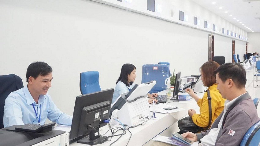 Thủ tướng Chính phủ: Cắt giảm ít nhất 30% thủ tục hành chính và chi phí kinh doanh Thủ tướng Chính phủ: Cắt giảm ít nhất 30% thủ tục hành chính và chi phí kinh doanh