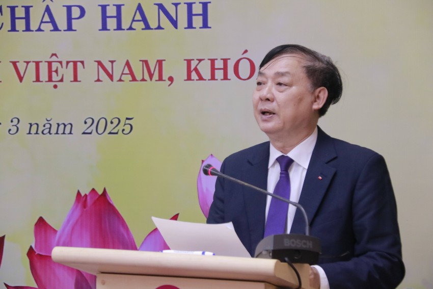 Ông Hà Đình Bốn - Phó Chủ tịch Hội trình bày báo cáo tại Hội nghị. Hội Bảo vệ quyền trẻ em Việt Nam tổ chức kiện toàn nhân sự khóa IV