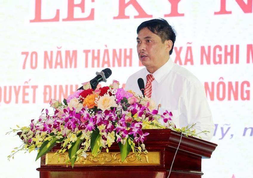 Ông Bùi Sỹ Cường - Chủ tịch UBND xã Nghi Mỹ đọc diễn văn tại buổi Lễ Kỷ niệm 70 năm thành lập vxã (1954 - 2024) và đón  Ông Bùi Sỹ Cường - Chủ tịch UBND xã Nghi Mỹ đọc diễn văn tại buổi Lễ Kỷ niệm 70 năm thành lập vxã (1954 - 2024) và đón
