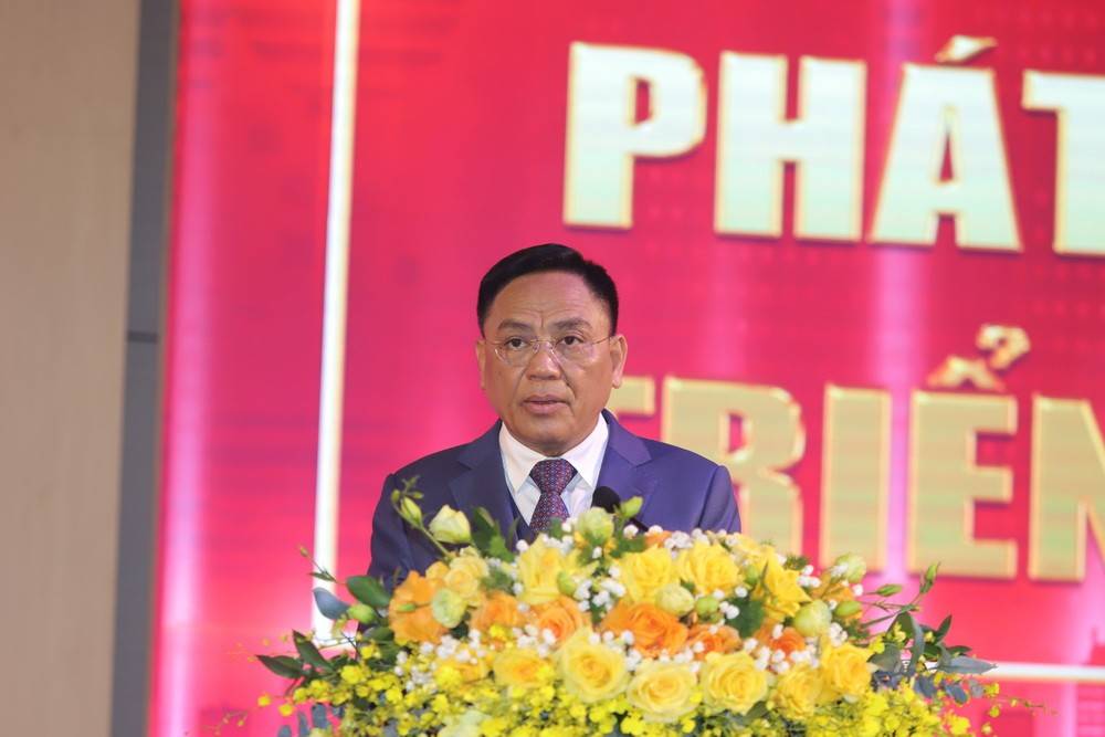 Chủ tịch Hiệp hội Doanh nghiệp tỉnh Cao Tiến Đoan phát biểu tại buổi tọa đàm.