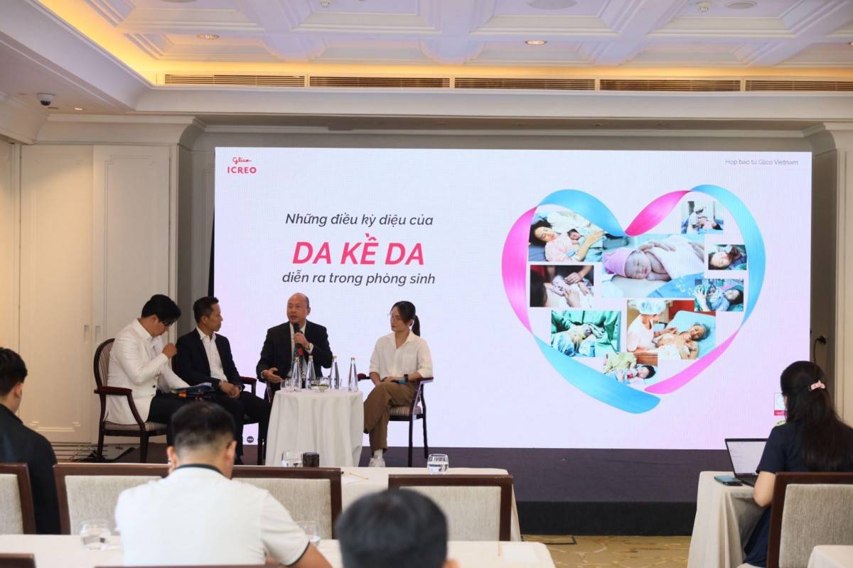 Bác sĩ nói về 1000 ngày lợi ích của mẹ và bé khi được da kề da