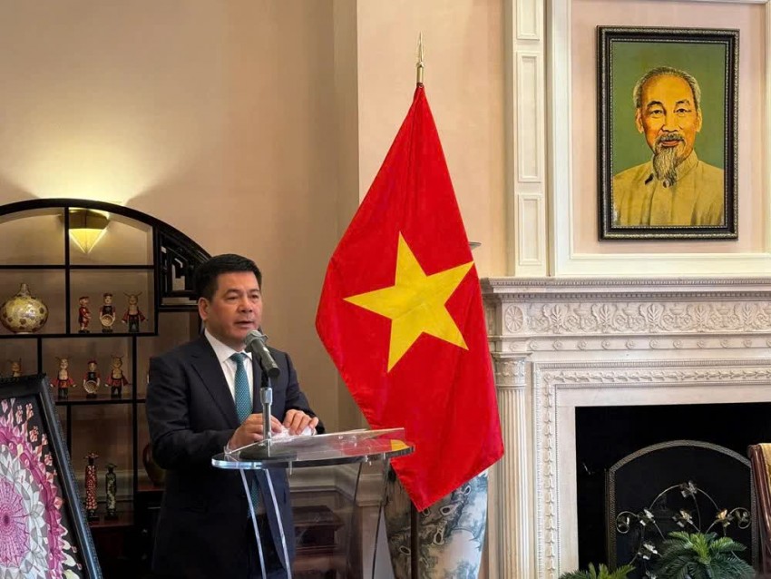 Bộ trưởng Nguyễn Hồng Diên phát biểu tại lễ ký  ẢNH: BCT Bộ trưởng Nguyễn Hồng Diên phát biểu tại lễ ký  ẢNH: BCT