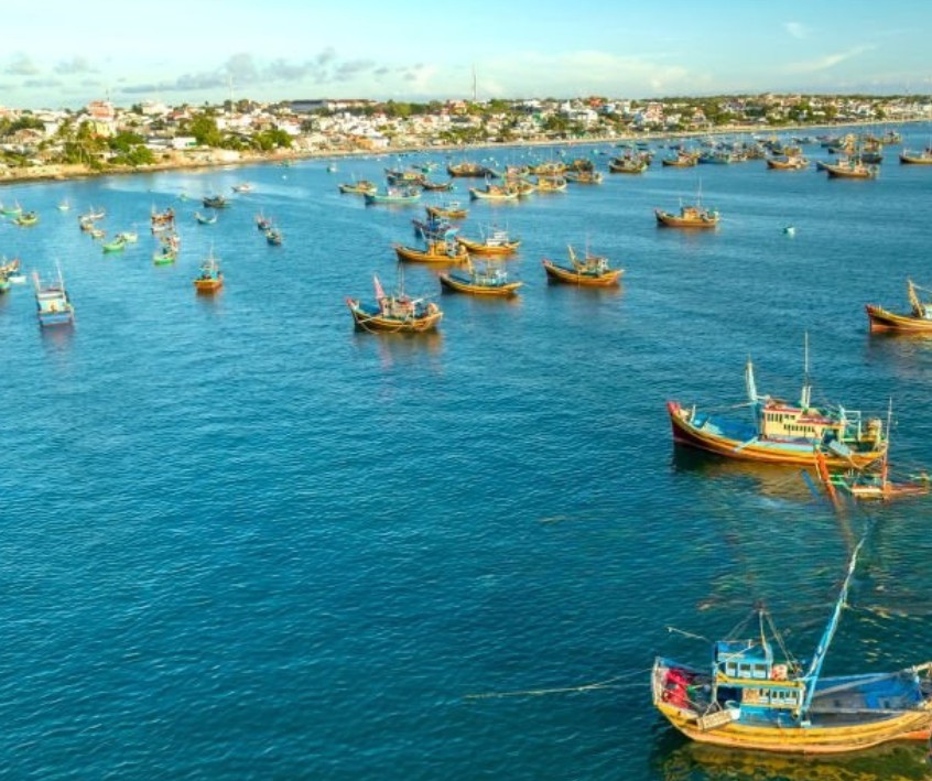 Bình Thuận: Những bờ biển tuyệt đẹp sau lưng mỗi làng chài