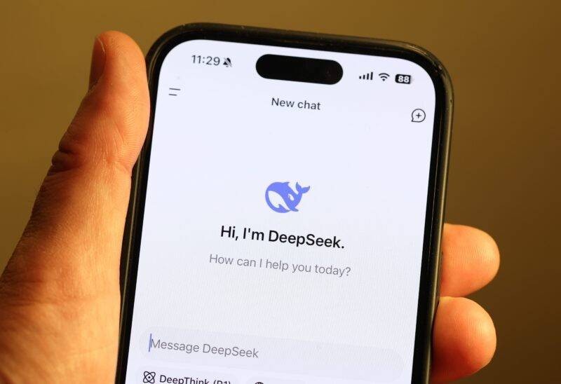 DeepSeek, công ty AI đang gây chấn động giới công nghệ toàn cầu DeepSeek, công ty AI đang gây chấn động giới công nghệ toàn cầu