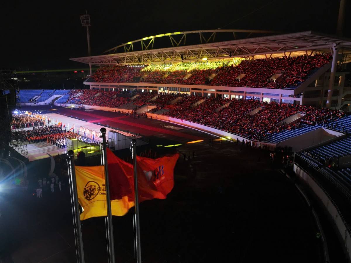 Khoảnh khắc đầy tự hào khi 15.000 CBCNV T&T – SHB hoà vang Quốc ca Việt Nam Khoảnh khắc đầy tự hào khi 15.000 CBCNV T&T – SHB hoà vang Quốc ca Việt Nam