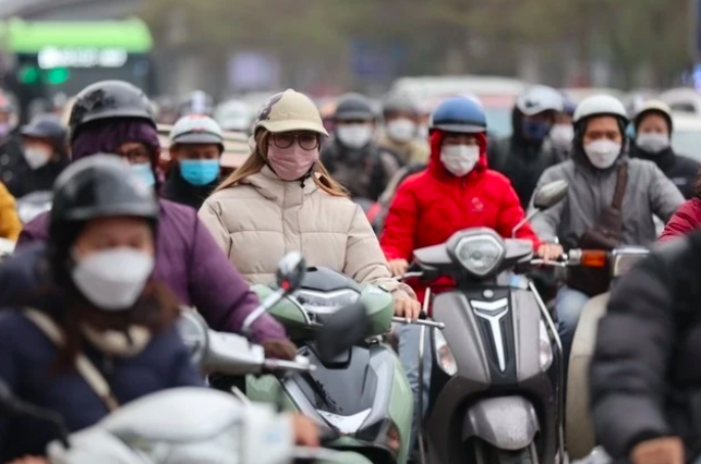 Khu vực Hà Nội trời rét. Nhiệt độ thấp nhất trong đợt không khí lạnh này phổ biến 14-16 độ - Ảnh: