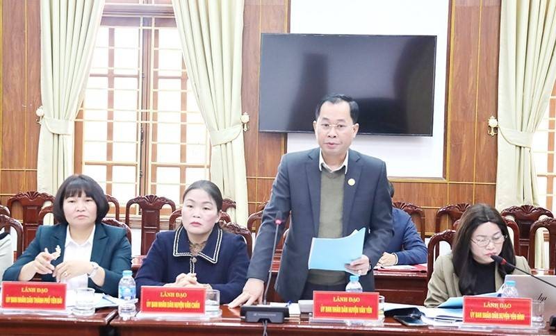 Lãnh đạo UBND huyện Văn Yên phát biểu tại Hội nghị