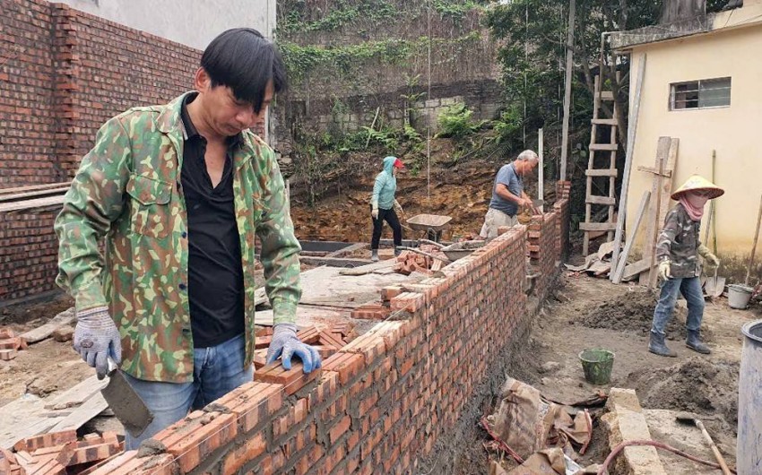 Chương trình xóa nhà tạm, nhà dột nát đang được triển khai tích cực trong toàn tỉnh Yên Bái tập trung cao độ thực hiện nhiệm vụ chính trị, đảm bảo mục tiêu tăng trưởng