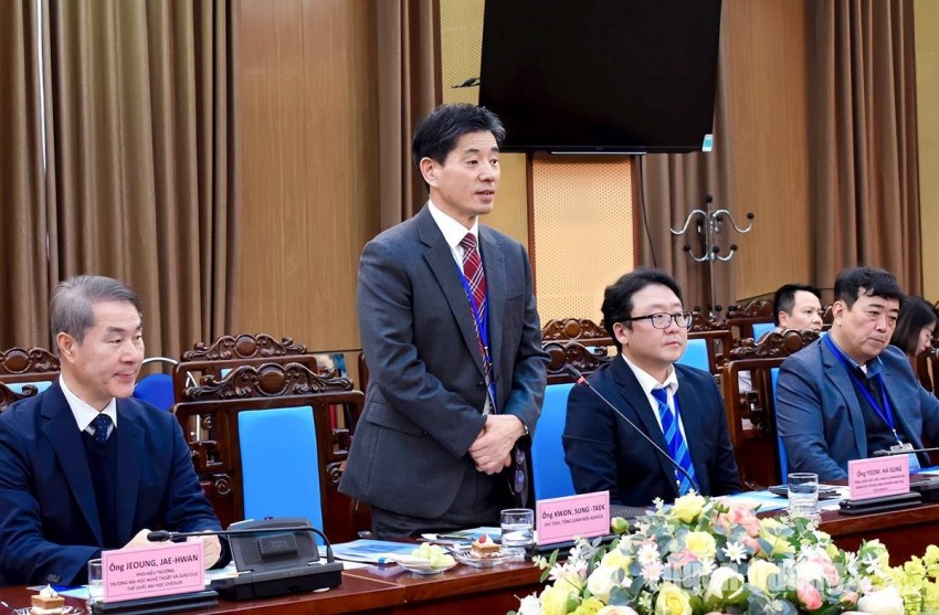 Chủ tịch, Tổng Giám đốc KOVECA Kwon Sung Teak đánh giá cao tiềm năng phát triển của Tuyên Quang. Tuyên Quang: Phát triển môi trường kinh doanh  là chìa khóa tăng trưởng