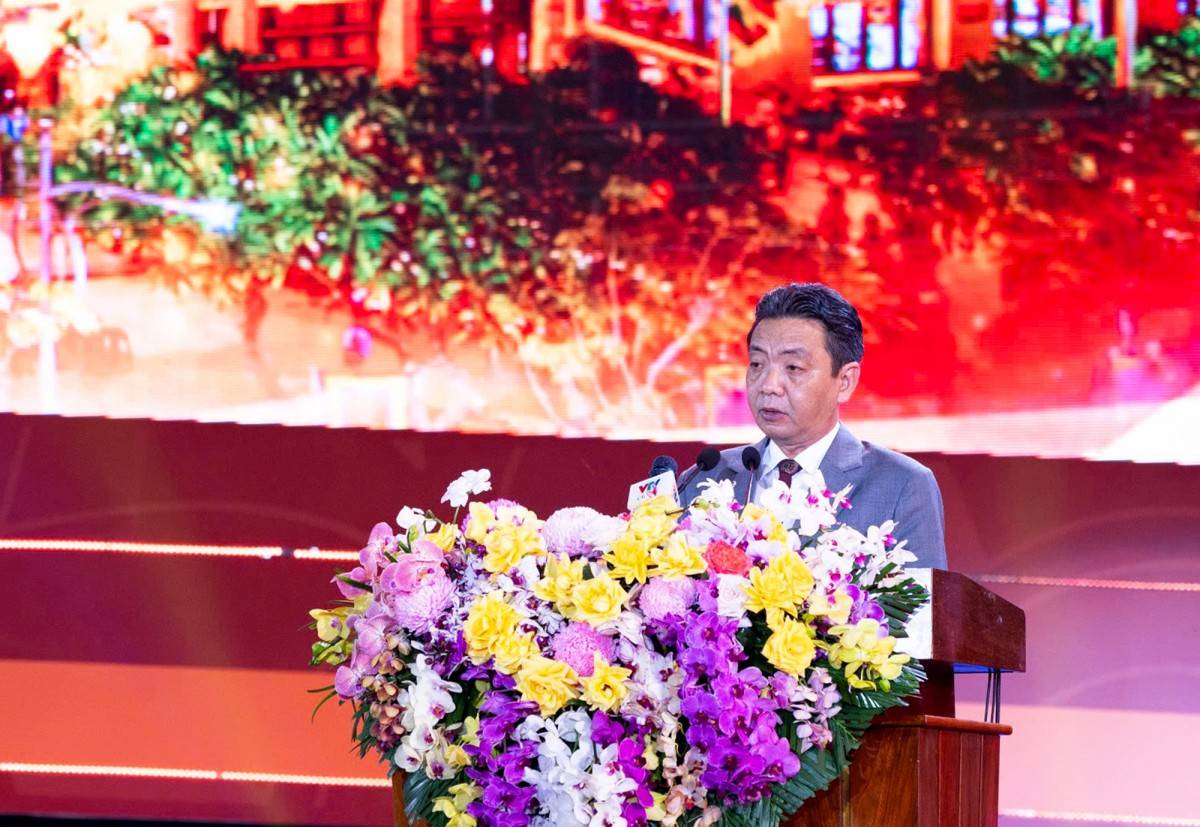 Thứ trưởng Bộ Văn hóa, Thể thao và Du lịch Hoàng Đạo Cương phát biểu tại buổi lễ.