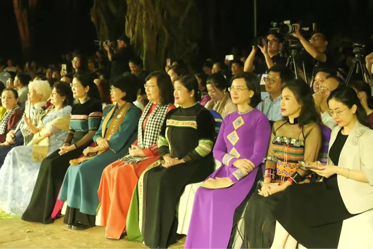 Bình Phước: Chương trình nghệ thuật thời trang thổ cẩm “Ngày mới trên Sóc Bom Bo” 