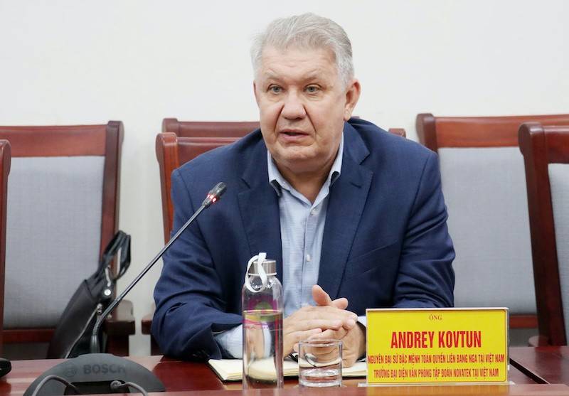 Phát biểu tại buổi làm việc, ông Andrey Kovtun – Nguyên Đại sứ đặc mệnh toàn quyền Liên bang Nga tại Việt Nam, Trưởng đại diện văn phòng Tập đoàn Novatek tại Việt Nam hi vọng có nội dung hợp tác cụ thể giữa Cộng hoà Tatarstan và Nghệ An.