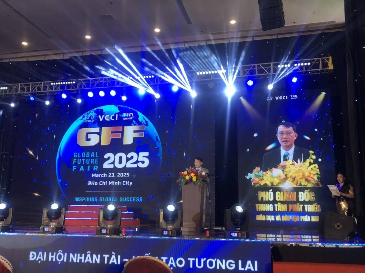 Lễ trải thảm đỏ dẫn dắt 