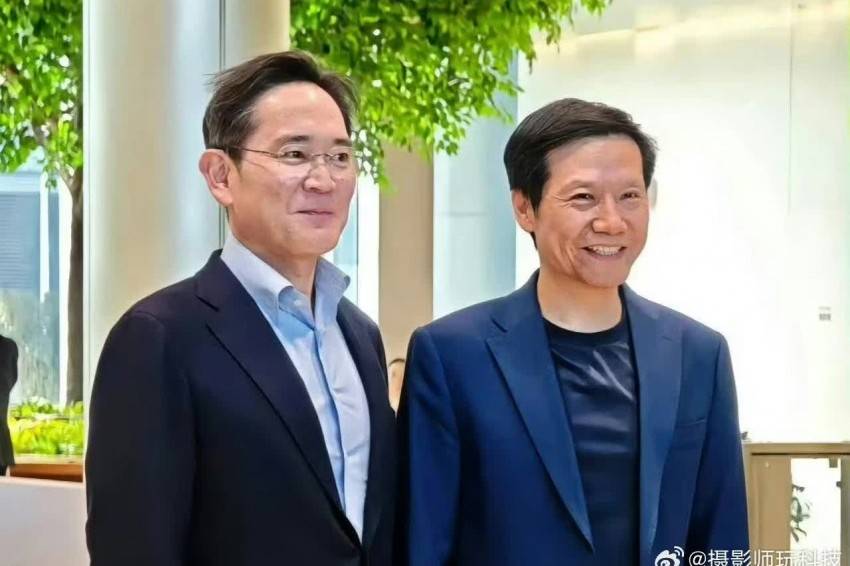 Chủ tịch Samsung và CEO Xiaomi bất ngờ hội ngộ tại Bắc Kinh