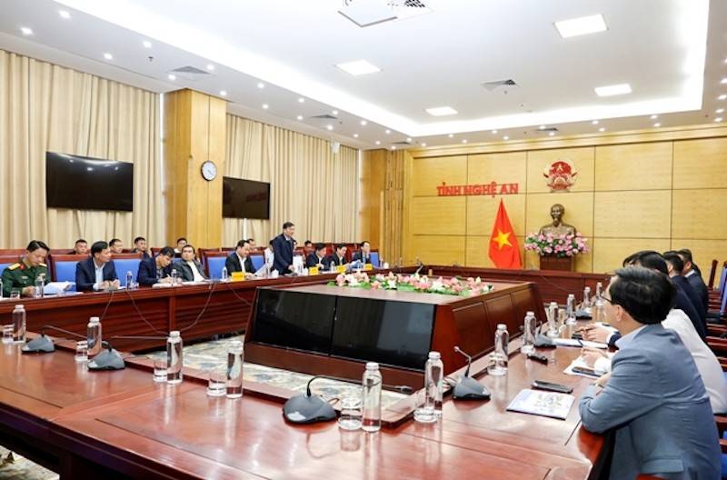 ngày 27/02/2025, Chủ tịch UBND tỉnh Nghệ An đã chủ trì buổi làm việc với Đoàn công tác của ACV về thực hiện các dự án tại Cảng Hàng không quốc tế Vinh.