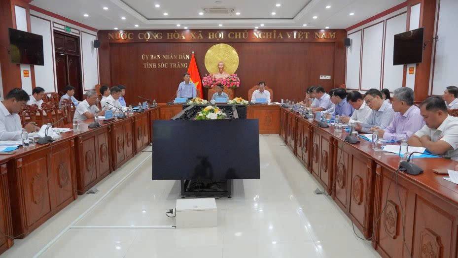  buổi làm việc với Tổng Công ty Truyền tải điện Quốc gia (EVNNPT) nhằm tháo gỡ các vướng mắc trong việc di dời lưới điện 220kV 