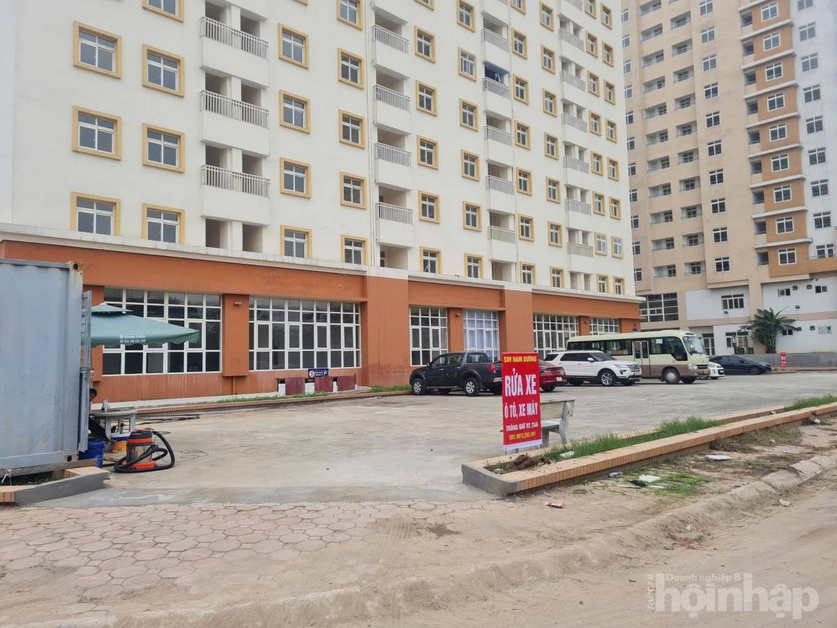 Bài II: Hàng trăm căn hộ tái định cư thuộc Khu tái định cư Xuân La bỏ hoang lâu năm