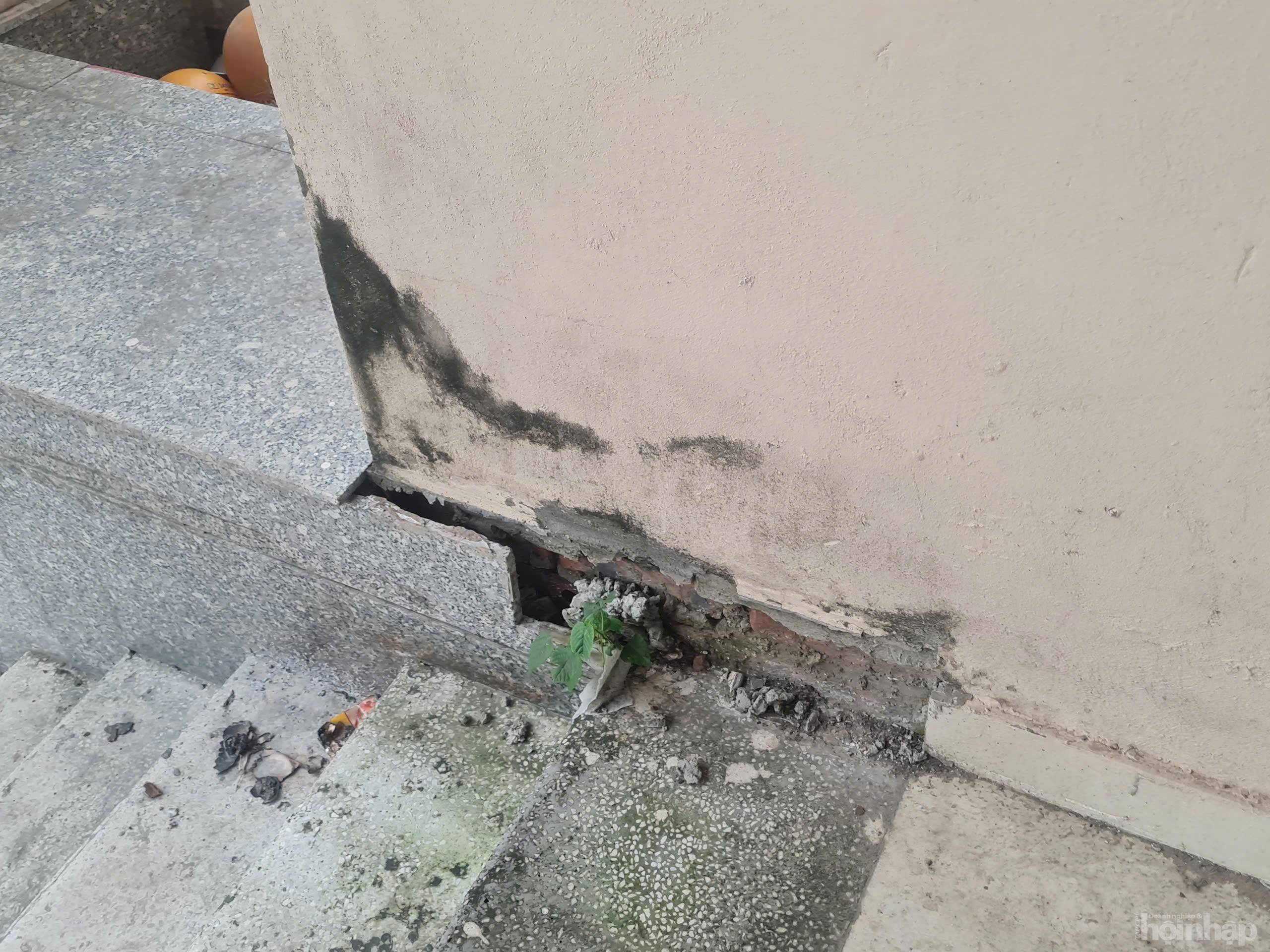 Bài II: Hàng trăm căn hộ tái định cư thuộc Khu tái định cư Xuân La bỏ hoang lâu năm