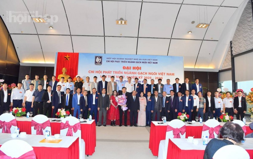 Ông Nguyễn Văn Quang giữ chức Chủ tịch Chi hội phát triển ngành Gạch ngói Việt Nam