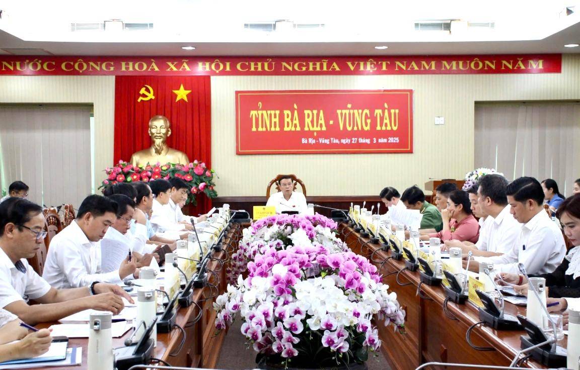 Chủ tịch UBND tỉnh Nguyễn Văn Thọ yêu cầu các sở, ban, ngành cần phối hợp chặt chẽ, chủ động triển khai kế hoạch tổ chức một cách bài bản, trang trọng, ý nghĩa, đảm bảo chất lượng.  Chủ tịch UBND tỉnh Nguyễn Văn Thọ yêu cầu các sở, ban, ngành cần phối hợp chặt chẽ, chủ động triển khai kế hoạch tổ chức một cách bài bản, trang trọng, ý nghĩa, đảm bảo chất lượng.