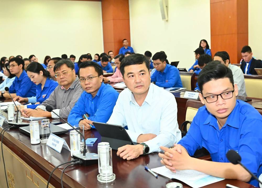 Đại biểu dự hội nghị. Ảnh: VIỆT DŨNG